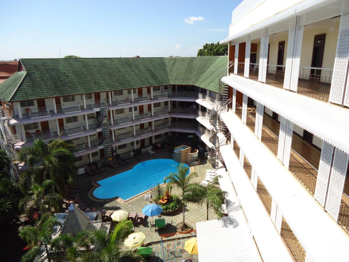 Top North Hotel Чиангмай Экстерьер фото