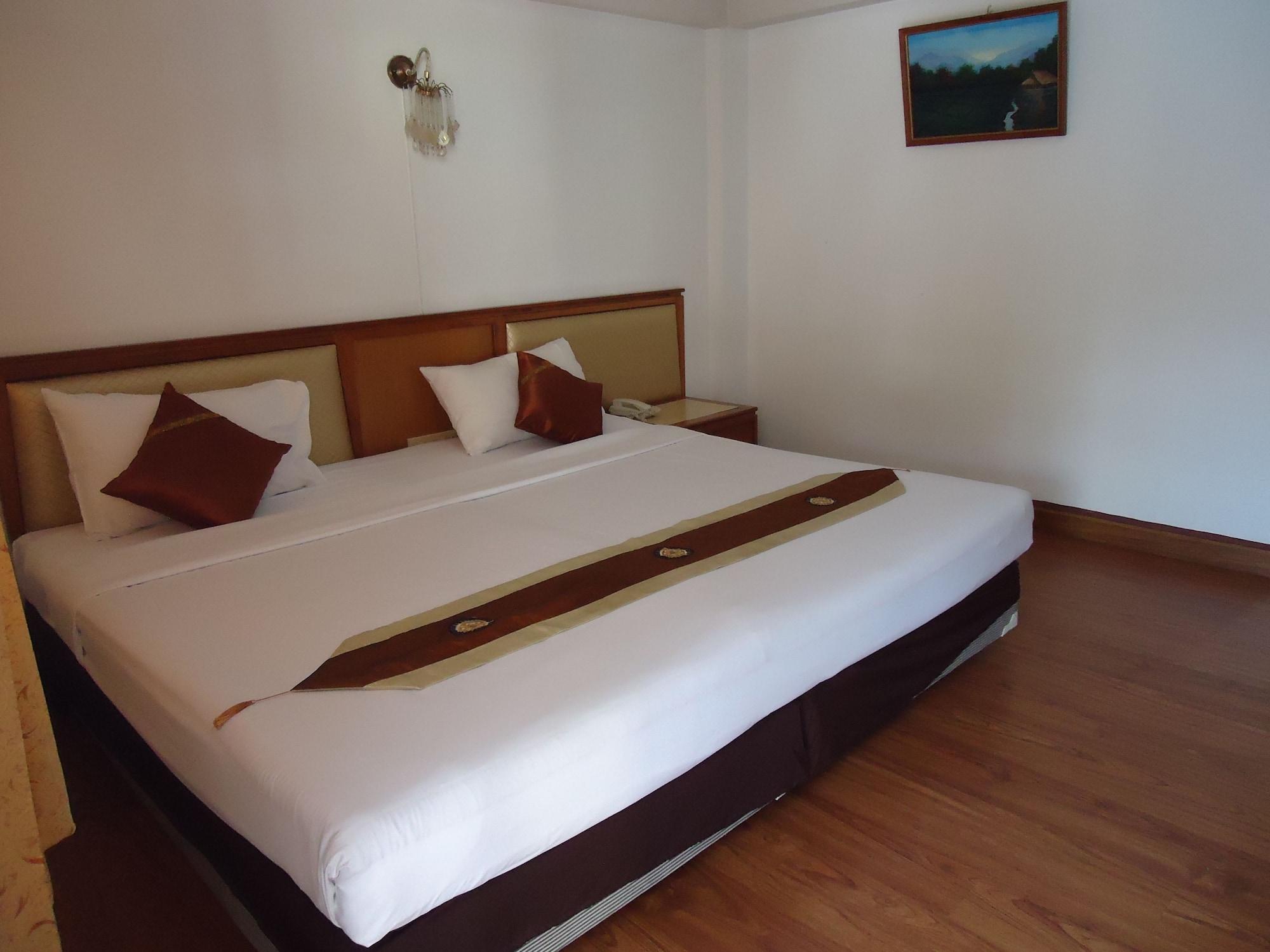 Top North Hotel Чиангмай Экстерьер фото