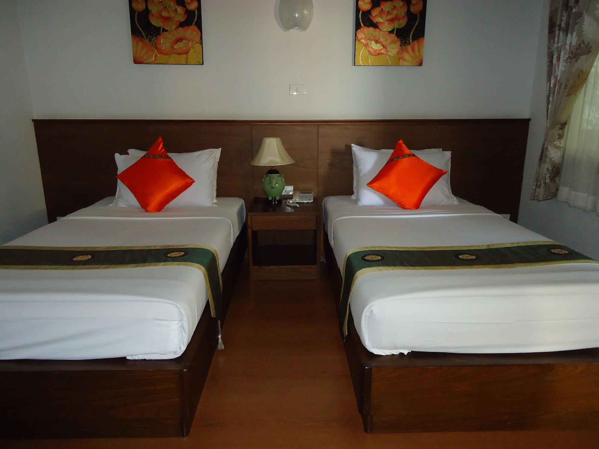 Top North Hotel Чиангмай Экстерьер фото