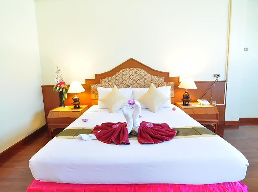 Top North Hotel Чиангмай Экстерьер фото