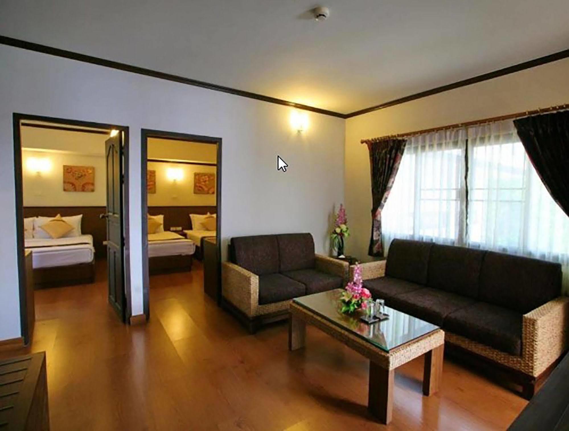 Top North Hotel Чиангмай Экстерьер фото